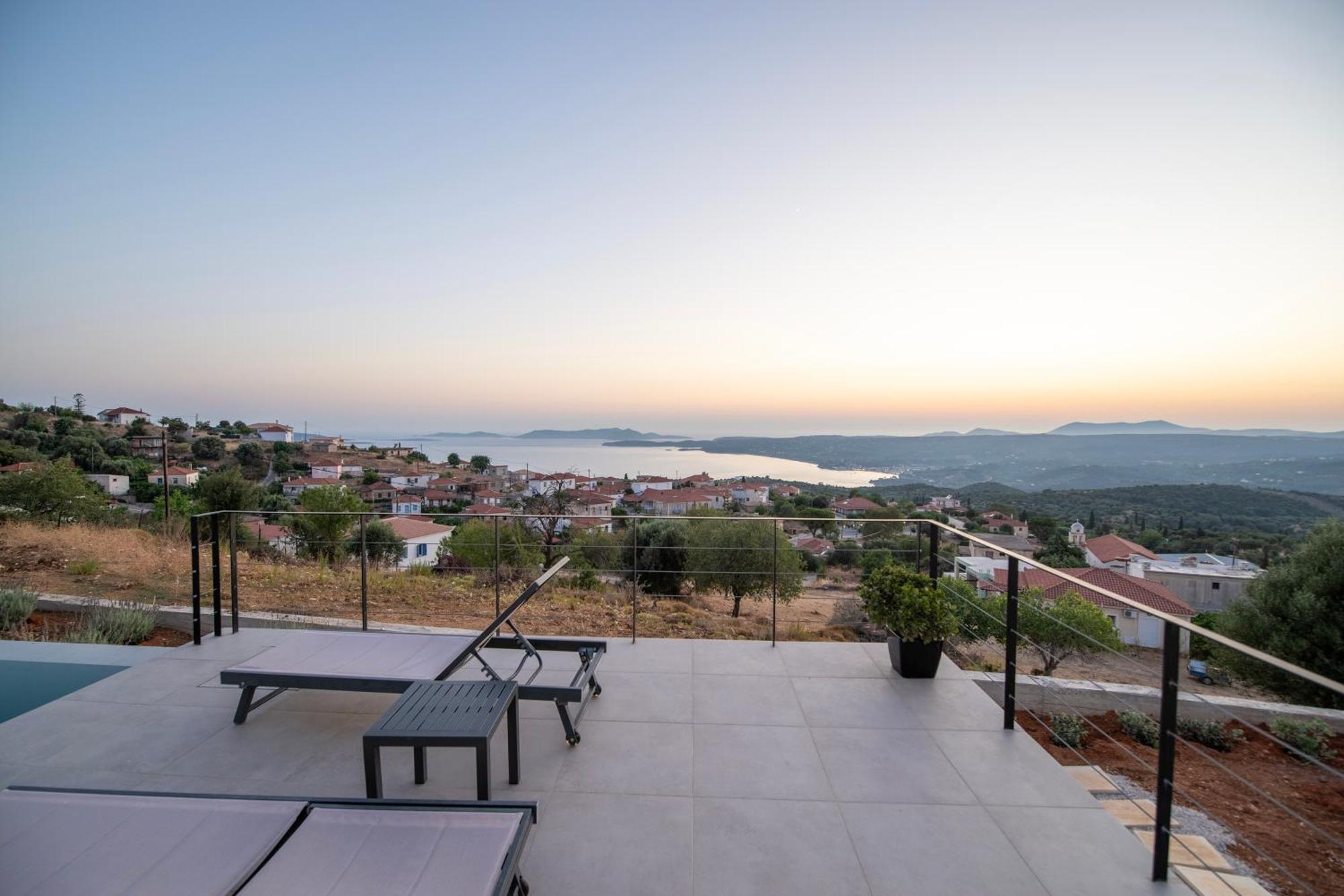 Sunset Luxury Villa Akritokhórion Екстериор снимка